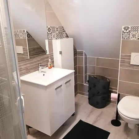 度假居 Jolie Maison Avec Jardin A *